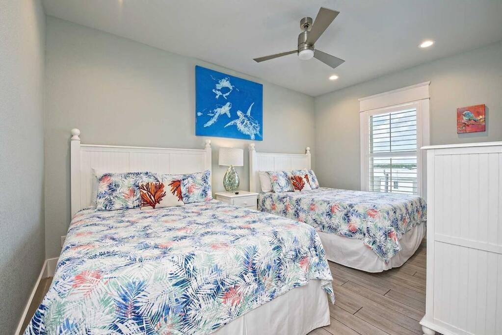Beachfront~8Bedrooms~Lemonshello กัลฟ์ชอร์ส ภายนอก รูปภาพ